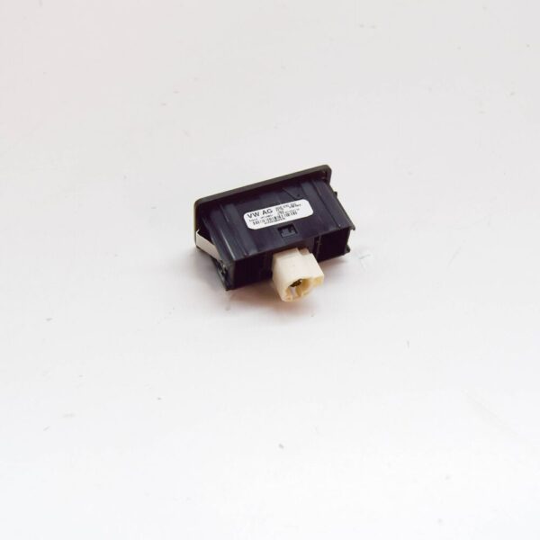 VW TRANSPORTER VI T6 USB Connector 3G0035222 NEW GENUINE - Image 5