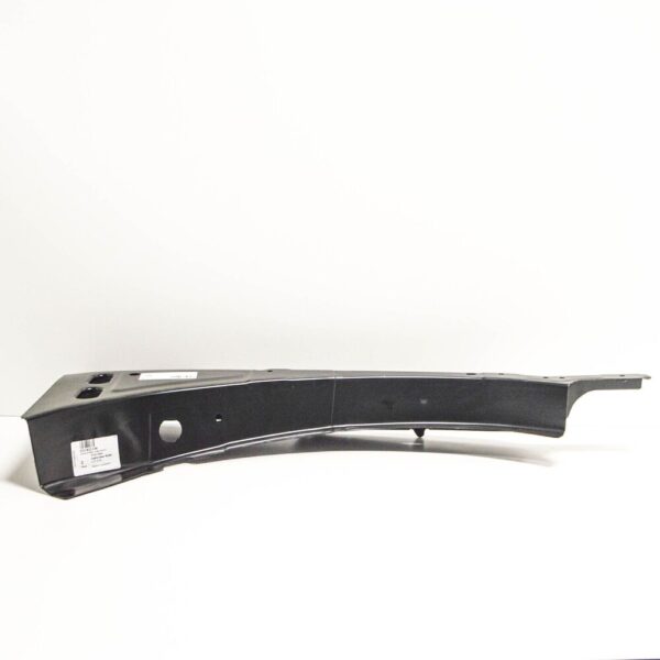 VW Passat B8 front right upper outer fender side carrier 3G0810136 NEW - Image 3