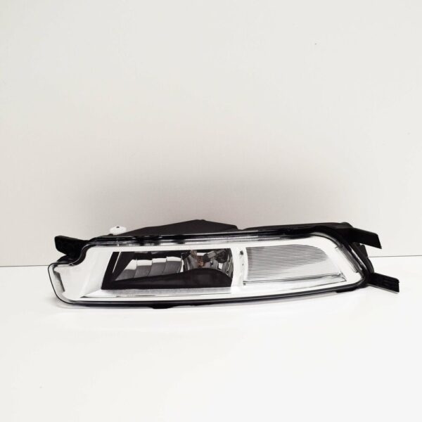 Fog Light NEW VOLKSWAGEN PASSAT 3G B8 FRONT LEFT FOG LIGHT LENS 3G0941661L