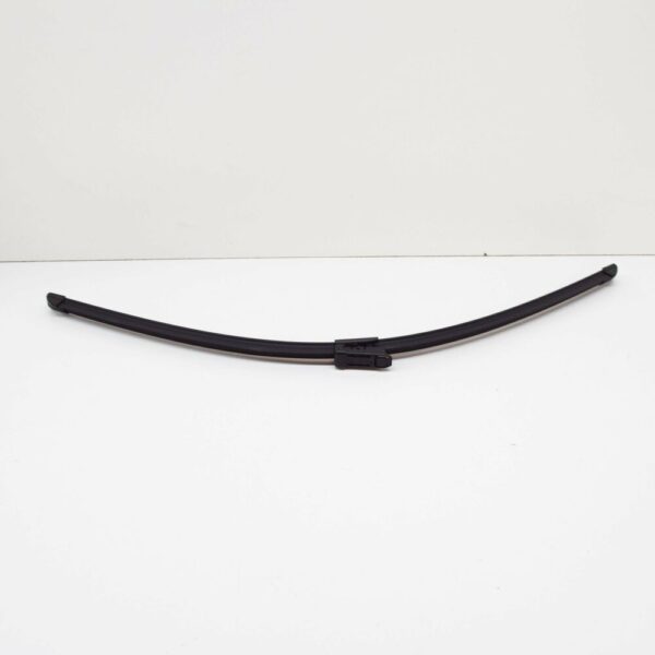 NEW VOLKSWAGEN PASSAT B8 FRONT AERO WIPER BLADE SET LHD 3G1998002
