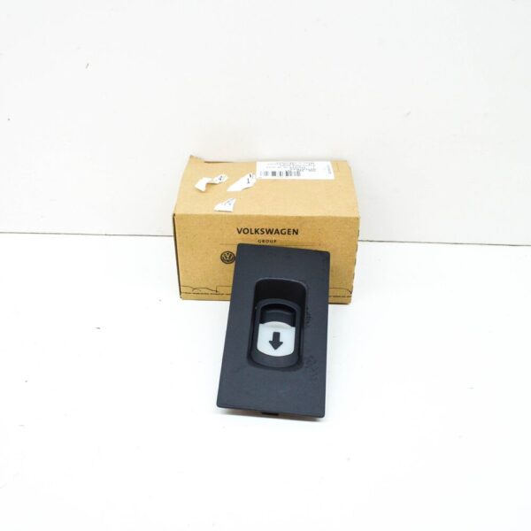 3G8880701