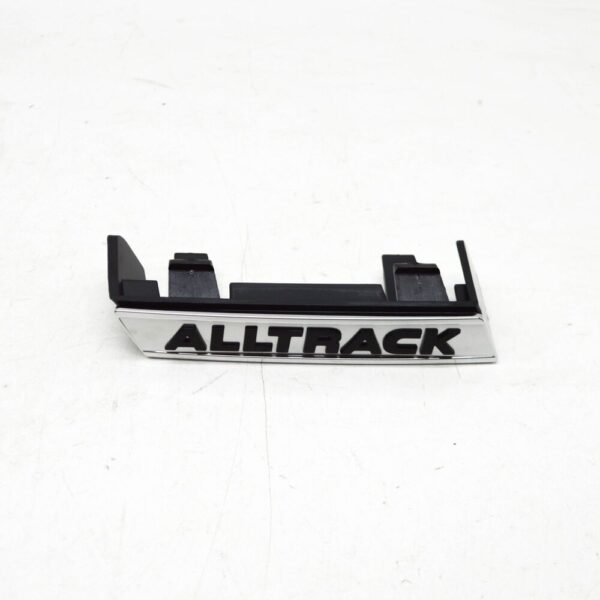 NEW VW PASSAT B8 FRONT GRILLE EMBLEM BADG 3G9853948LFG ORIGINAL - Image 3