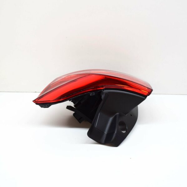 NEW VOLKSWAGEN PASSAT B8 REAR RIGHT TAILLIGHT LAMP 3G9945096D ORIGINAL - Image 3