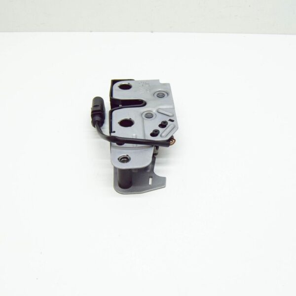 New SKODA SUPERB MK2 3T Lower Bonnet Lock 3T0823509A Genuine