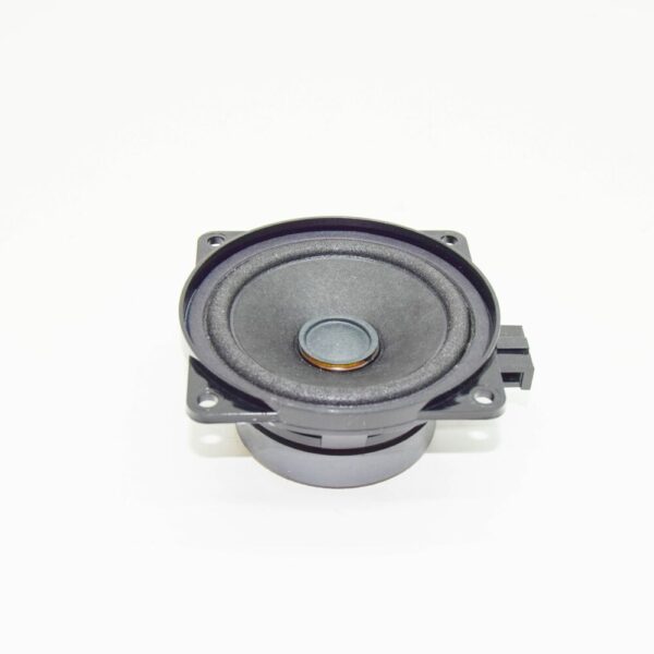 ŠKODA SUPERB MK3 Midtone Speakers 3V0035411E, Original Part - Image 3