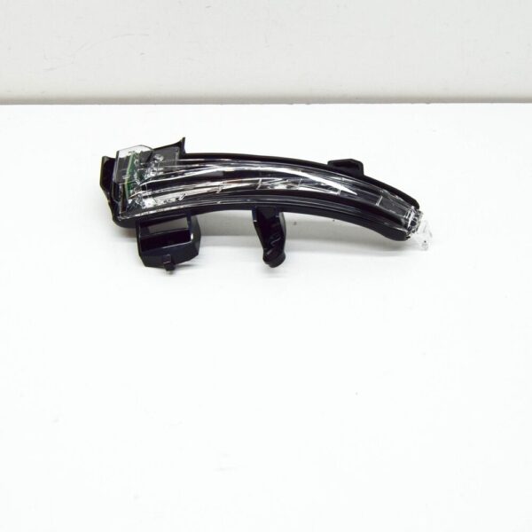 ŠKODA SUPERB MK3 door mirror front left indicator 3V0949101 new original - Image 3
