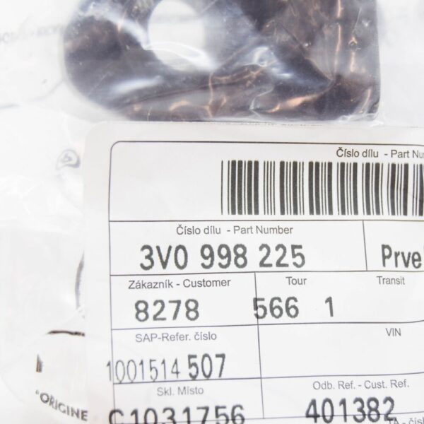 ŠKODA SUPERB MK3 Left Lower Headlight Mount 3V0998225 - Image 6
