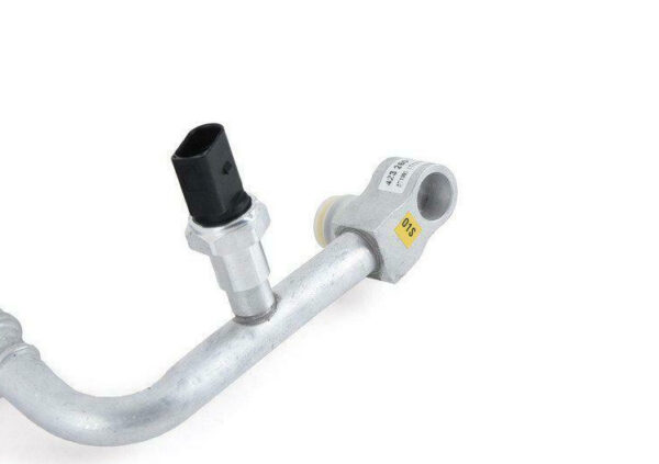 New AUDI R8 42 A/C Refrigerant Pipe LHD 423260704A - Image 3