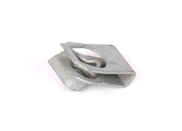 NEW FORD ECOSPORT MK2 BK FRONT AIR DEFLECTOR NUT 4542511 W520822-S439 - Image 3