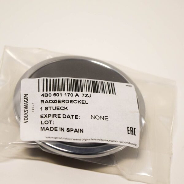 Audi A3 8P wheel hub cap 4B0601170A7ZJ new - Image 3
