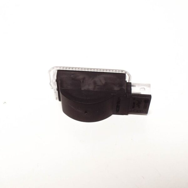 Audi A1 8x glove compartment light 4B0947415A new original - Image 5