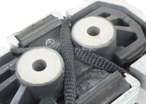 AUDI A6 C6 GEARBOX MOUNT 4F0399151BL NEW ORIGINAL - Image 4