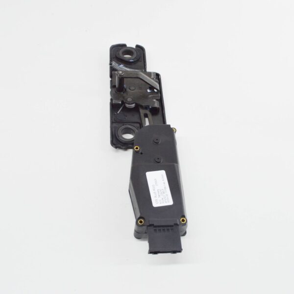 Audi A6 Avant C6 tailgate lock plate 4F9827383F - Image 4