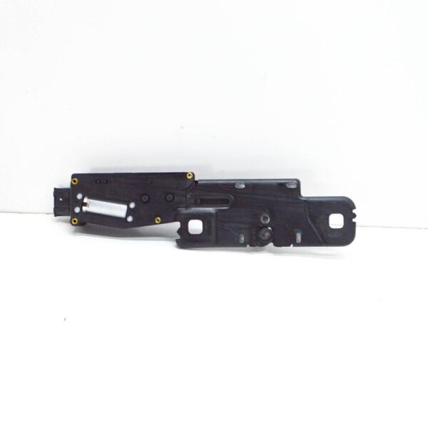 NEW AUDI Q7 4L STRIKER PLATE REAR 4F9827383G ORIGINAL - Image 4