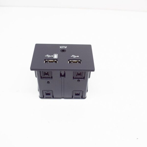 AUDI A6 C7 External Audio Cources Connectors 4G0035736 NEW ORIGINAL - Image 5