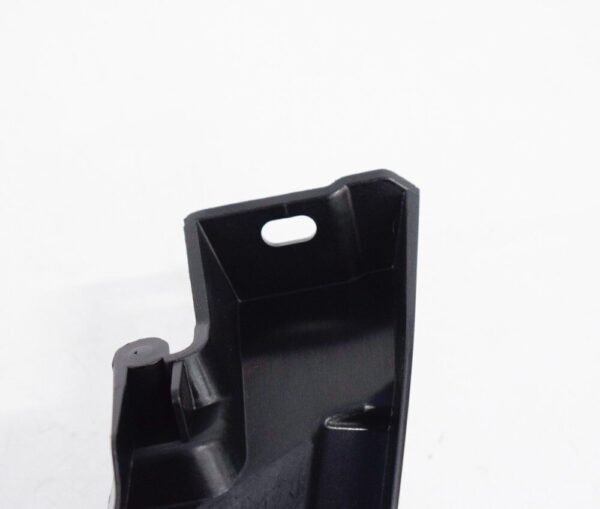 Audi A7 4g8 rear bumper mount rear 4G8807363C mint condition - Image 3