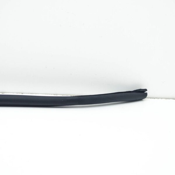 NEW AUDI A7 SPORTBACK 4G FRONT LEFT OUTER DOOR SEAL 4G8839717