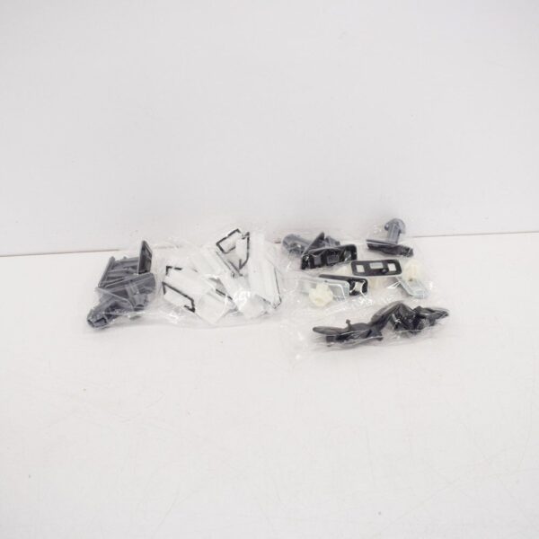 Audi A7 4G sill mounting kit 4G8898909 new - Image 3