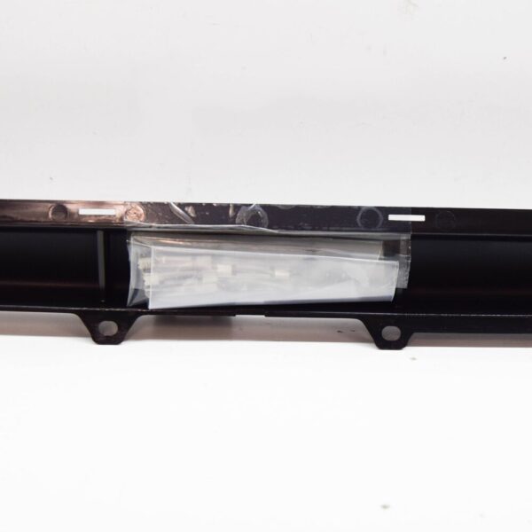 AUDI A8 4H D4 FRONT UPPER STRIKER PLATE 4H0853692 NEW ORIGINAL - Image 3