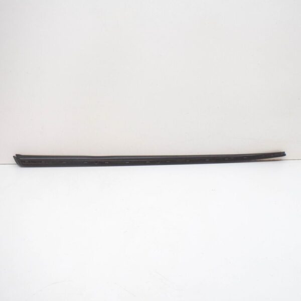 AUDI A6 S6 C8 FRONT WINDSHIELD RIGHT VERTICAL TRIM 4K08543283FZ NEW ORIGINAL - Image 3