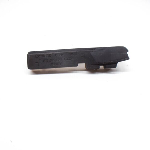 Audi A6 C8 fender insert front left insulator 4K8807251 NEW REAL - Image 5