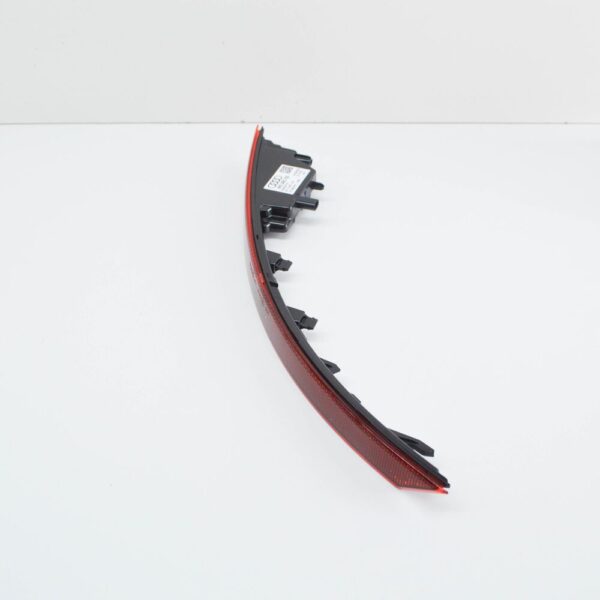 NEW AUDI E-TRON SPORTBACK GEA REAR RIGHT BUMPER REFLECTOR 4KE945702 ORIGINAL - Image 3