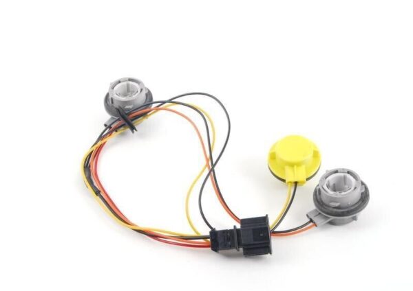 Audi Q7 06-09 Rear bulb holder with cables original 4L0945221B - Image 3