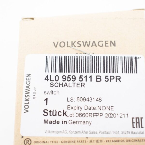 Audi Q7 4L Load Edge Lower Buttons 4L0959511B5PR 4L0959511B New REAL