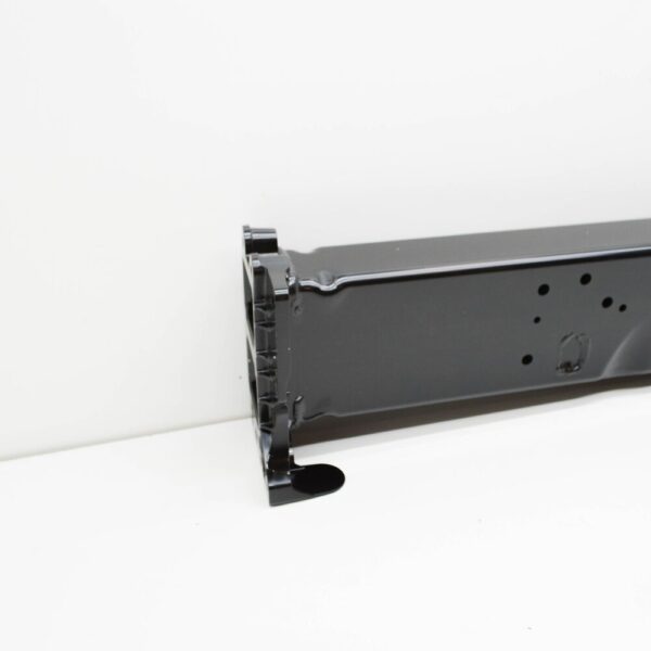 New Volkswagen Touareg CR MK3 Front Left Side Panel 4M0805109H Genuine - Image 4