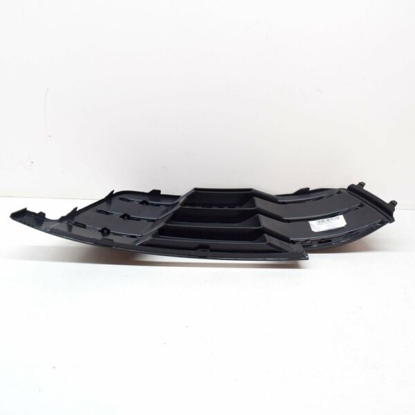 AUDI Q7 4M Front Bumper Right Air Guide Grille 4M0807682DGXE NEW ORIGINAL - Image 3
