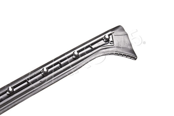 4M0 827 229 B