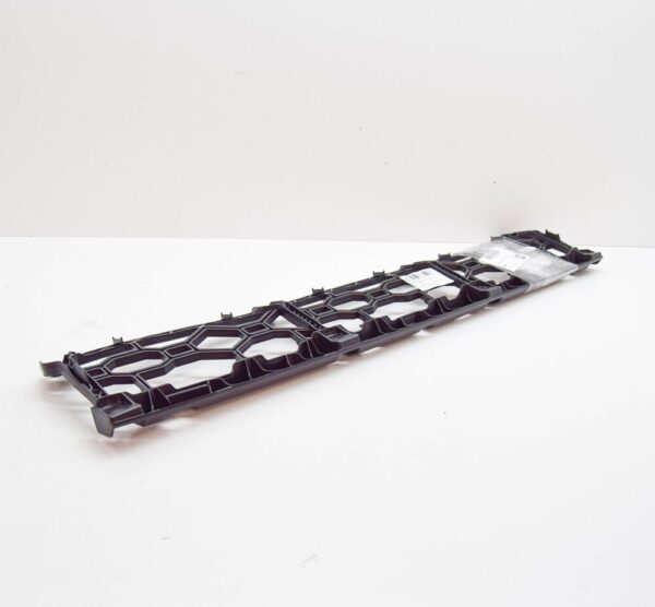 AUDI RSQ8 FRONT BUMPER CENTRE GRILLE 4M8807647B NEW ORIGINAL - Image 3