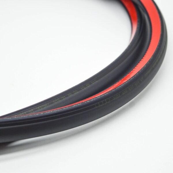 NEW AUDI Q8 4MN FRONT OUTER DOOR SEAL RUBBER 4M8837911