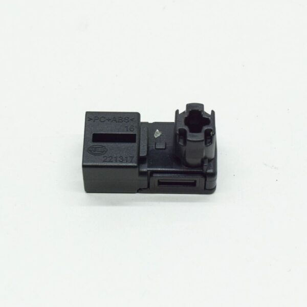 4M8947355AD