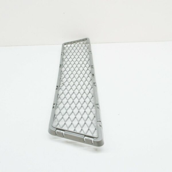 ORIGINAL BMW  3 E92 Front Bumper Lower Center Grille  51117175298 - Image 4