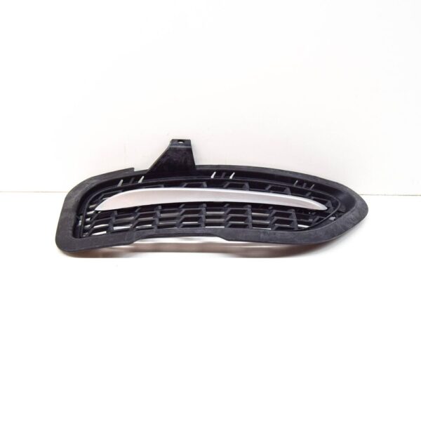 BMW Z4 E89 Roadster Front Grille With Chrome Strip Right 51117262830 NEW ORIGINAL - Image 4