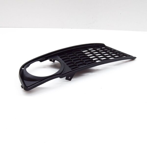 2010 BMW 1 E88 Right Fog Light Grille M Sport 51118045450 8045450 New ORIGINAL - Image 5
