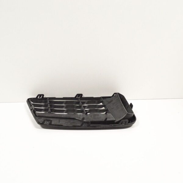 BMW X1 F48 M sport bumper front left radiator grille 51118059889 8059889 2015 - Image 5