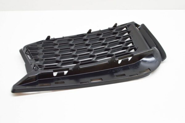 BMW 5 G30 Front Bumper Outer Air Intake Grill 51118063421 NEW ORIGINAL - Image 5