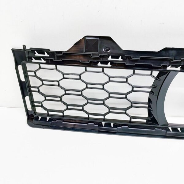 BMW X6 G06 Front Bumper Lower Center Grille 51118069944 NEW ORIGINAL - Image 4