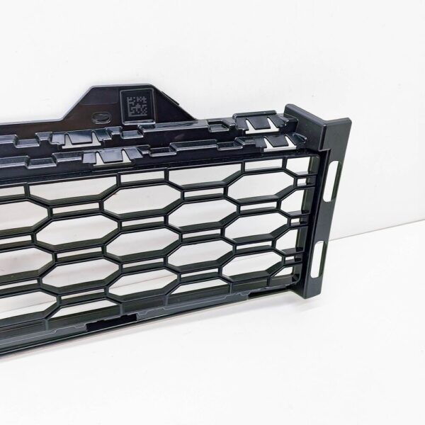 BMW X6 G06 Front Bumper Lower Center Grille 51118069944 NEW ORIGINAL