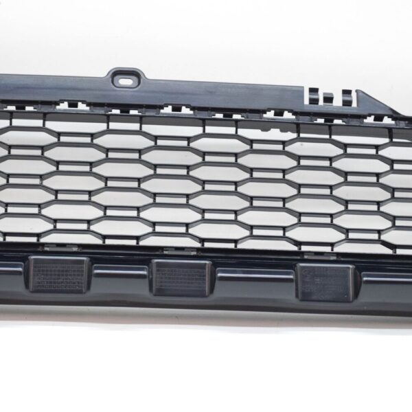 BMW 7 G11 G12 M front bumper center air inlet grille 51118073999 NEW original - Image 5