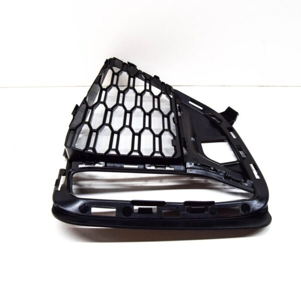 BMW 3 G20 G21 M Front Bumper Right Open Grille 51118075650 NEW ORIGINAL - Image 5