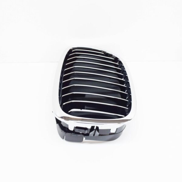 BMW 3 E46 Radiator Left Chrome Kidney Grille 51137064317 7064317 NEW ORIGINAL - Image 4