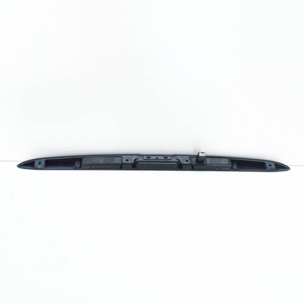 NEW BMW X5 E53 TRUNK LID GRIP WITH KEY BUTTON 51137170840 ORIGINAL - Image 4