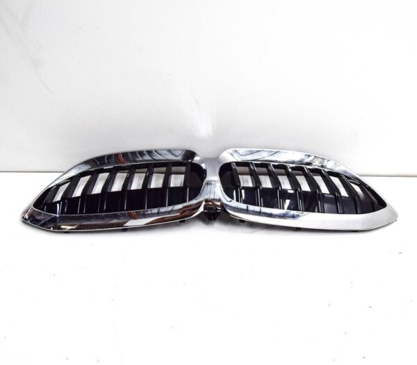 BMW 3 G20 G21 M Front Bumper Radiator Grille 51138075665 NEW ORIGINAL