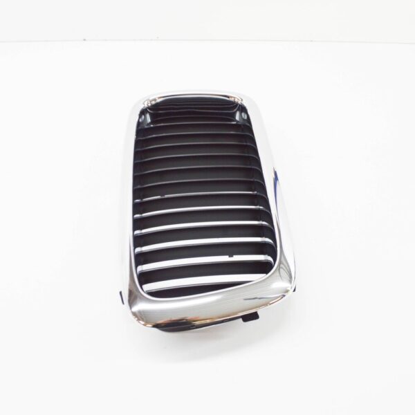 BMW 7 Series E38 radiator grille front right 8125812 51138125812 new - Image 4