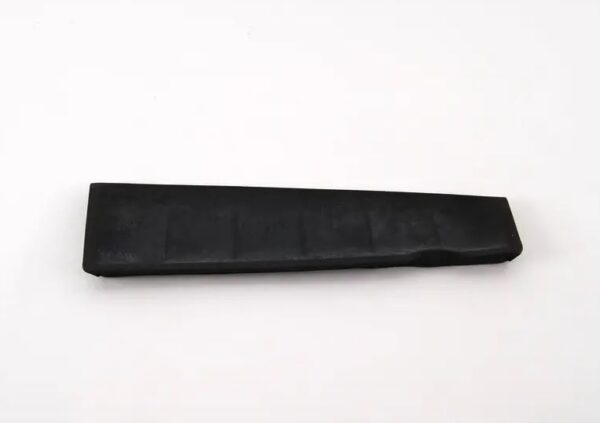 NEW MINI R50 R53 LHD FRONT LEFT STORE PARTITION BLACK RUBBER INSERT