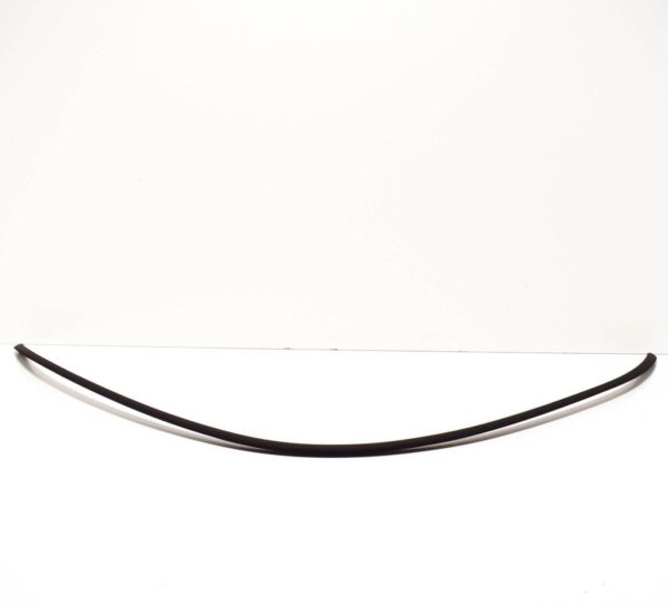 NEW BMW E39 SEDAN REAR WINDSHIELD BOTTOM MOULDING TRIM SEAL 51318159786 ORIGINAL - Image 4