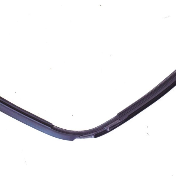 BMW 3 E46 front upper windshield gasket strip 51318196162